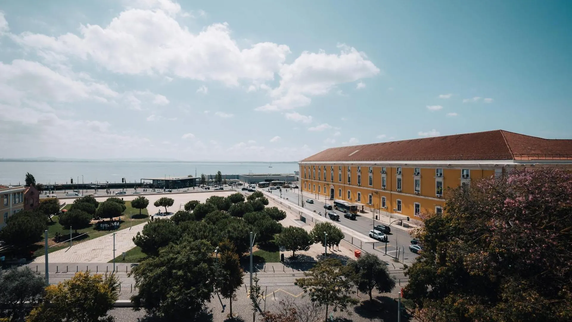 Hotel Almalusa Alfama Lisbon
